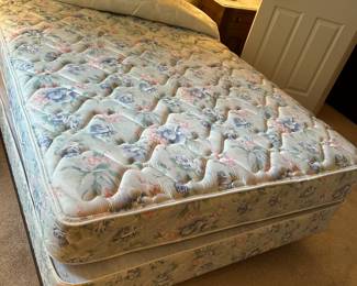 #75	Brass Full Size Headboard	 $45.00 
#76	Full Size Mattress/Boxsprings 	 $30.00 - sold
