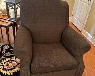 #20	Brown Fabric Club Chair 	 $100.00 
