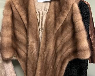 #146	Vintage Mink Stohl 	 $75.00 
