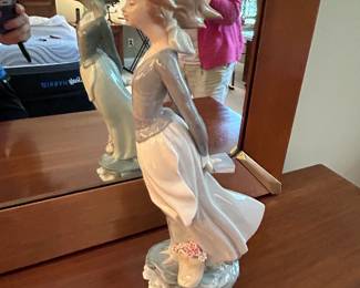 #111	"Windblown Girl" Lladryo 14" Tall - 4922	 $40.00 
