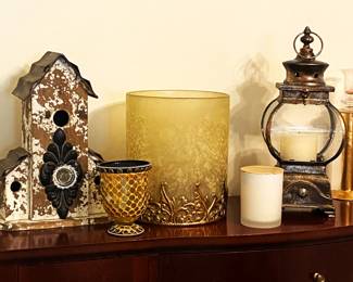 current decorative accessories