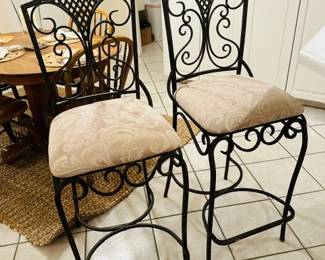2 matching bar stools
