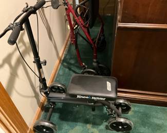 Master bedroom - downstairs- knee rover