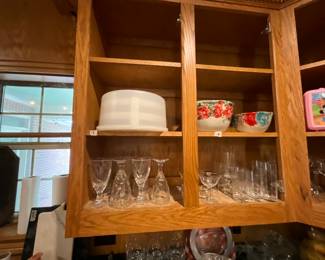 Kitchen - glasses - triple cupcake carrier, pioneer woman bowls