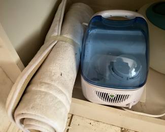 Humidifier & rug