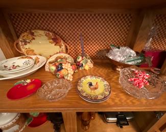 Dining room - serving platters & plates