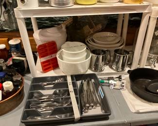 Kitchen - silverware - SS; & more - family removed set of bowls in center