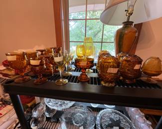 Dining room - vintage Amber dishes