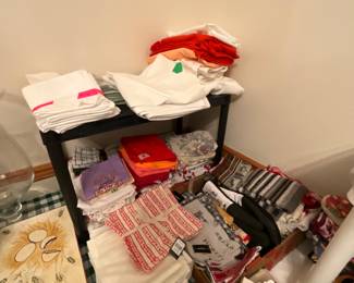 Dining room - hand towels & more