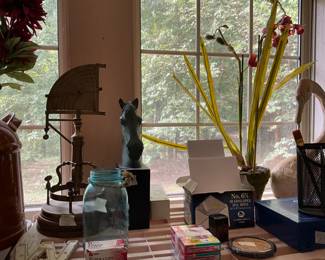 Decor - large item in back on left removed by family