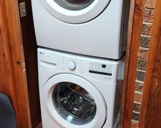 LG Washer and Dryer 2023