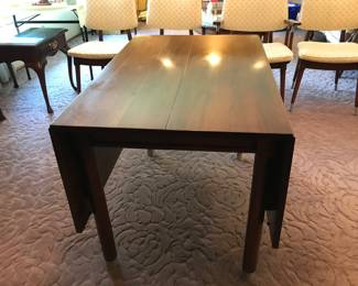 Willett Trans East  Dining Room Drop Leaf Cherry Table Silver Banded Bottoms