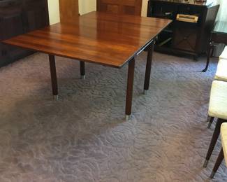 Willett Trans East Dining Room Drop Leaf Cherry Table Silver Banded Bottoms