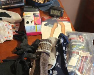 Assorted Purses, Socks, Gloves & Hats