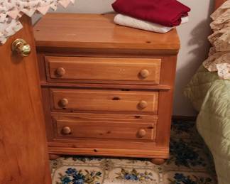 Bassett Nightstand/ Bachelors Chest