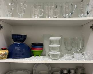 Dinnerware set, cups