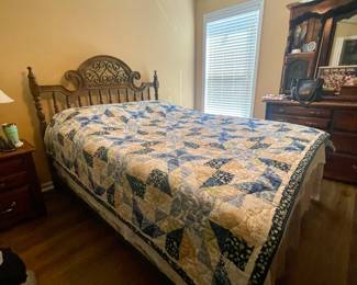 Queen bed 