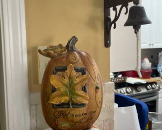 Seasonal decor