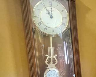 Bulova wall clock with adjustable chime settings