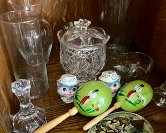 Maracas from Mexico, glass vases, candlesticks