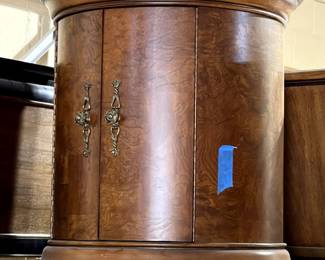 Drum end table