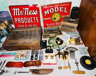 Antiques & Advertising 