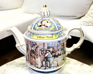 Oliver Twist tea pot