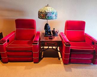 2 manual theater chairs in red velvet. Sold individually 