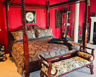 King size canopy bed, Mattress is an electric king bed. Bed frame is sold separately from the mattresses. 