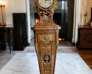 Louis XVI style pedestal clock. Non working condition 