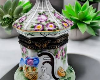 Limoges trinket box 