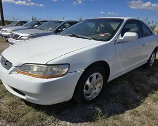 1999 Honda Accord, WHITE
