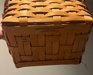 Vintage hand woven Ohio USA Basket