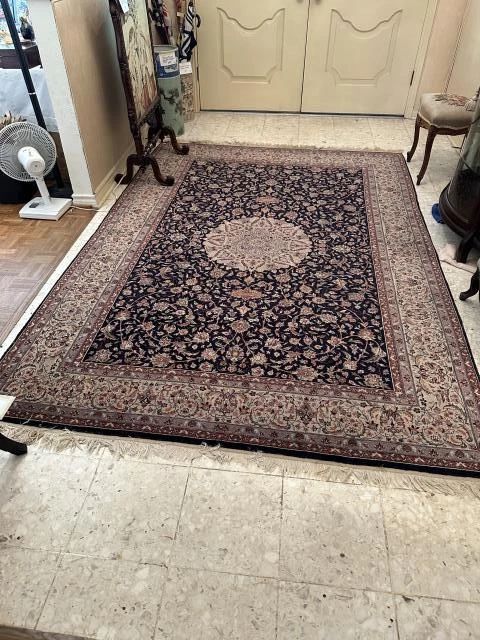 Indo-Persian rug (6’6” x 9’)