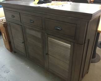 Large bar, top slides, has storage $250