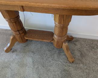 Close-up of Truly Beautiful Oak Table.