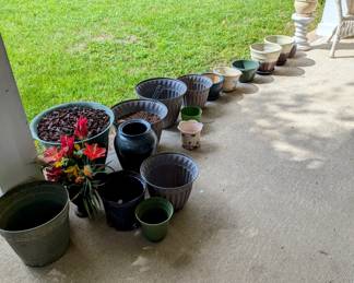 Lots of Flower pots from $1 - $12.
