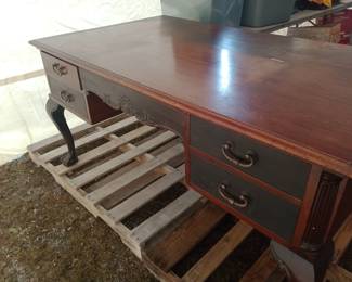 Partner's desk