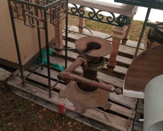 Vintage barber chair(not assembled)