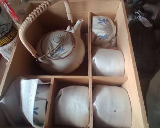 Saki set