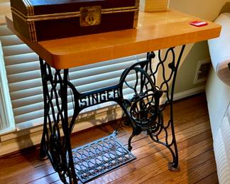 Sewing Machine table 