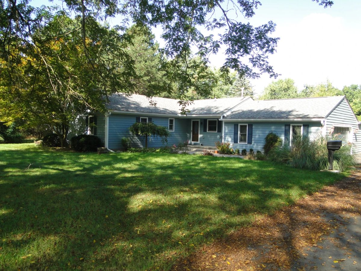 Welcome to our Northville Estate Sale, parking is behind the house, or the driveway
