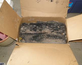 Ceramic fireplace logs