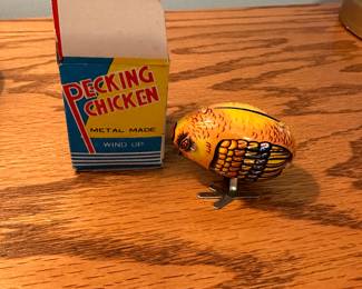 Peking Chicken Tin Toy