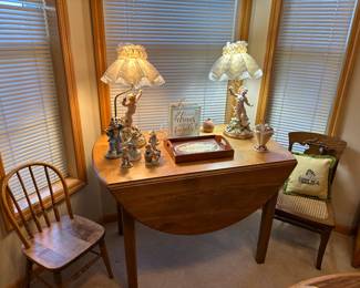 Small drop leaf table, children’s chairs, antique figural lamps