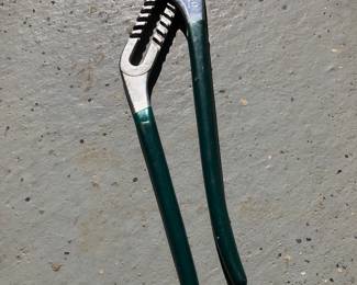 Huge Duluth Diamond Tool Groove Joint Pliers