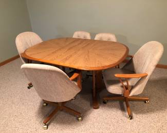 1970’s Very Cool Kitchen Table and Chairs