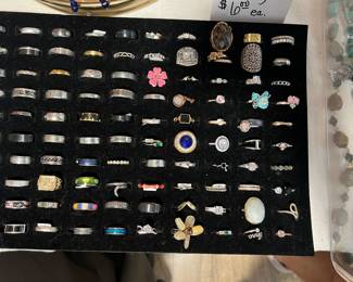 Lots of men’s and women’s rings