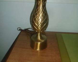 pineapple lamp base