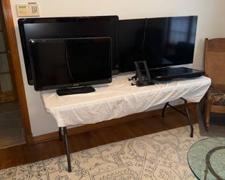 FLAT SCREEN TVS 
